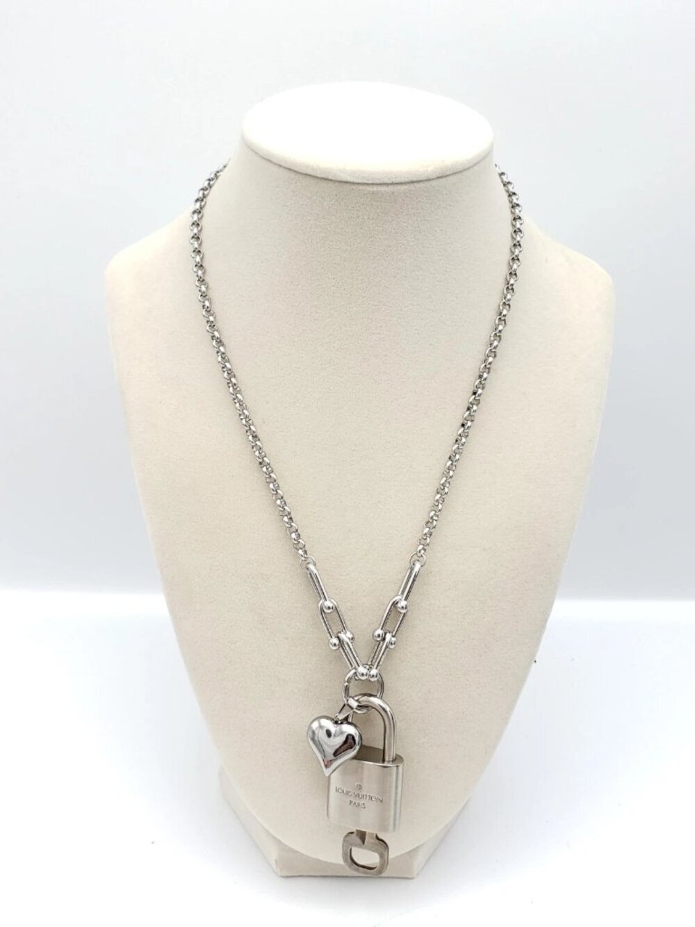 Authentic Louis Vuitton Vintage Silver Padlock Necklace✦Unbranded Silver Plated - Picture 13 of 13